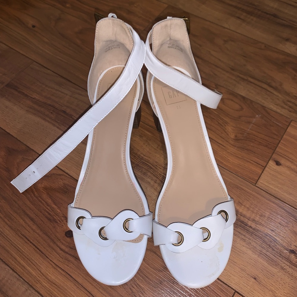 GAP White 2 inch heel Sandals Size 11